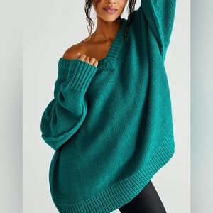 Free People Alli V Neck Sweater in Green size Small